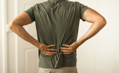How Long Should Back Pain Last Before Seeing a Doctor?